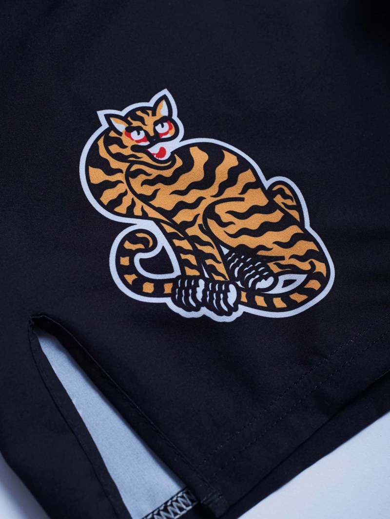 MANTO TIGERS FIGHT SHORTS-black
